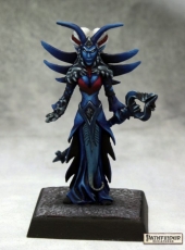 Alicavniss Vonnarc Drow Sorcerer